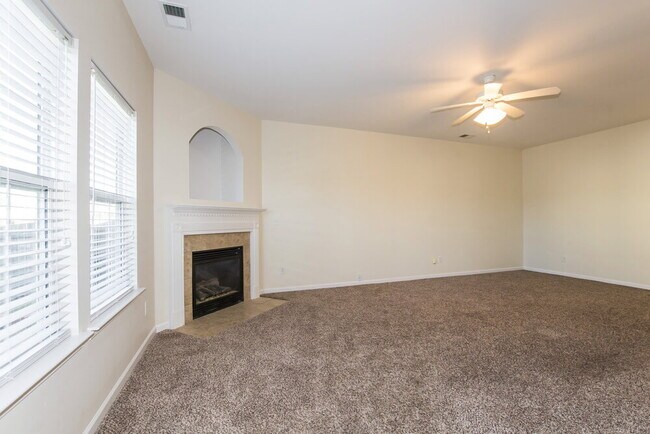 Foto del edificio - 4059 Clover Rd NW