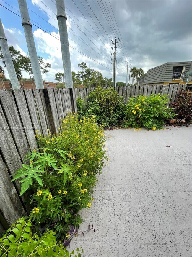 Building Photo - 4515 45th Way