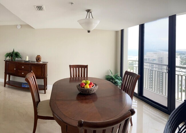 Building Photo - 3000 N Ocean Dr