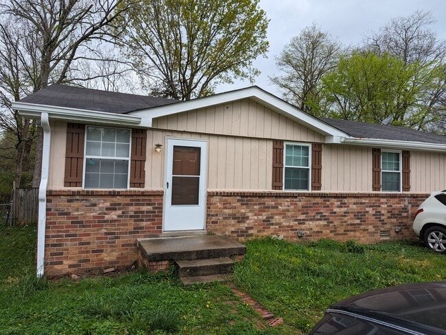 Building Photo - 4613 Forest Ridge Dr