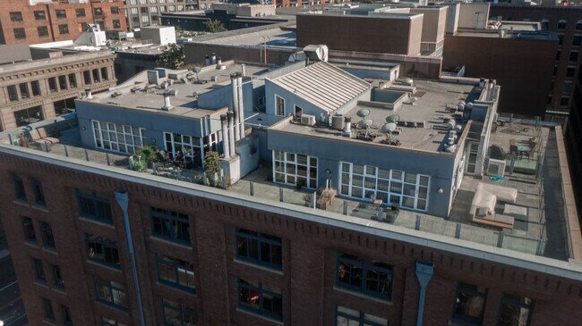 Foto del edificio - 97 S Jackson St