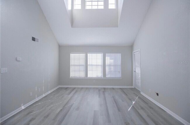 Building Photo - 3266 Haviland Ct