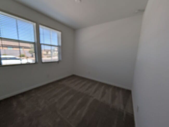Foto del edificio - 4 Bedroom 3 Bathroom Parkside Los Cielos Home