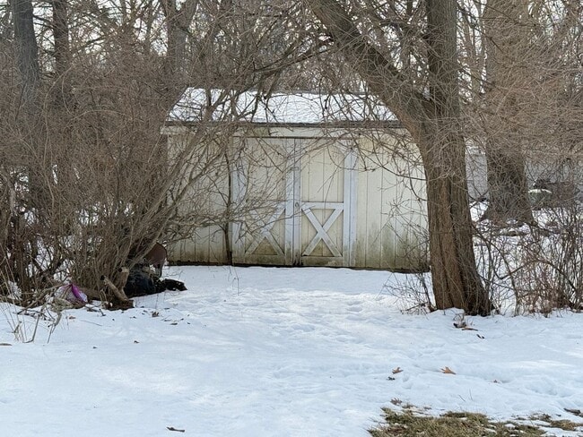 Foto del edificio - 2026 Renovation – Clean, Updated 2-Bedroom Near Shopping & Highways