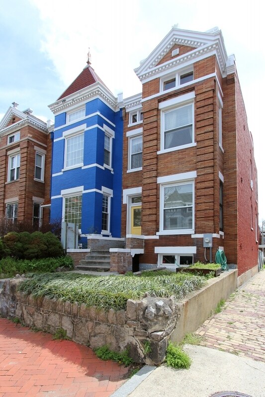 Primary Photo - 74 U St NW