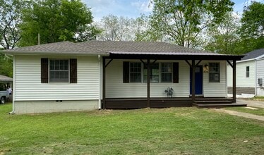 Building Photo - 236 Kent Dr