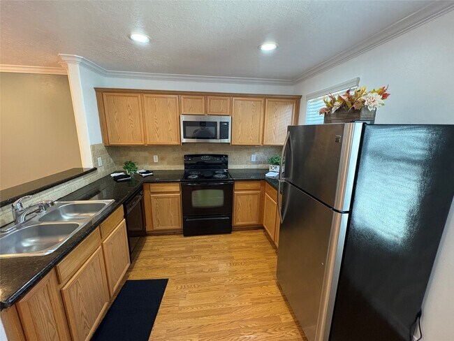 Foto del edificio - 3710 Sherwood Ln