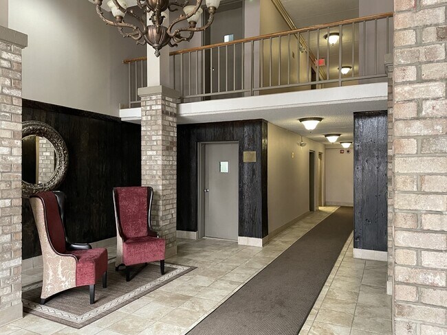 Lobby - 687 Bronx River Rd