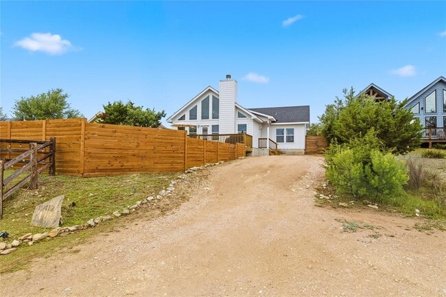 Foto del edificio - 10412 Parkwood Dr