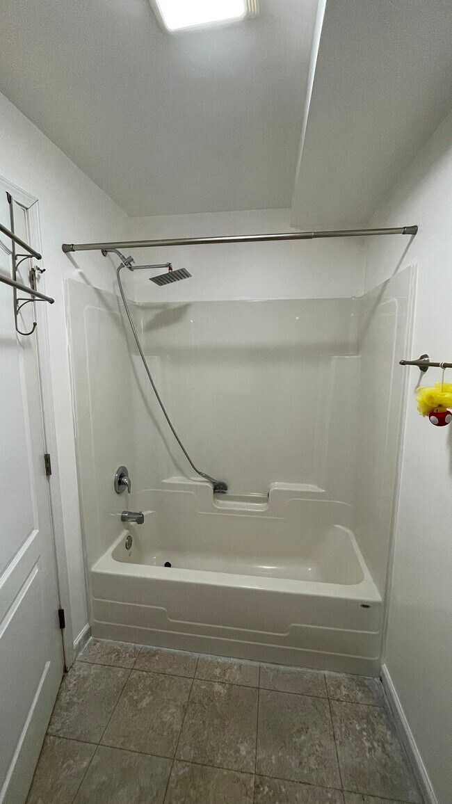 Foto del edificio - 12 Peregrine Way