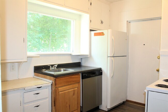 Foto del edificio - 3419 W Michigan Ave