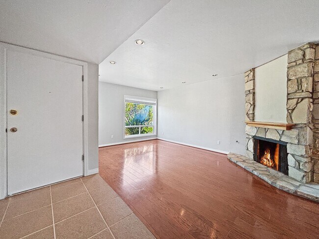 Foto del edificio - Spacious 3BD/2BA House in Allied Gardens W...