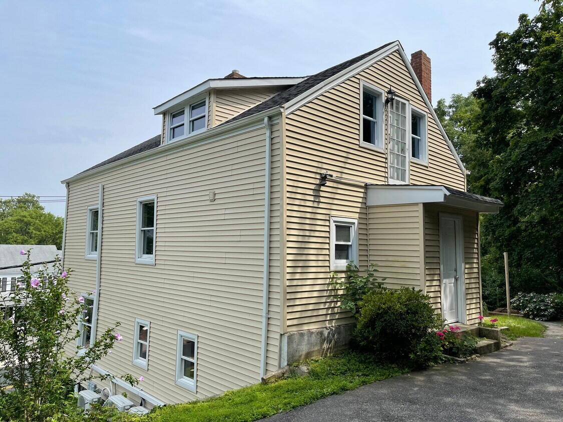 Primary Photo - 181 Wall St