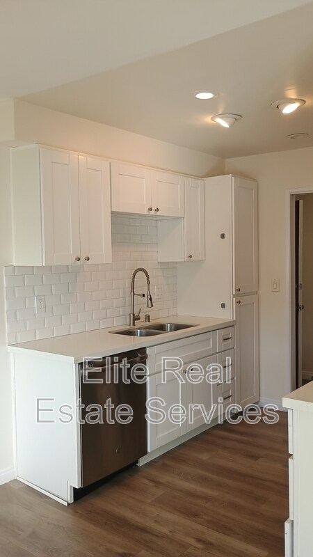 Foto del edificio - 8633 Lake Murray Blvd