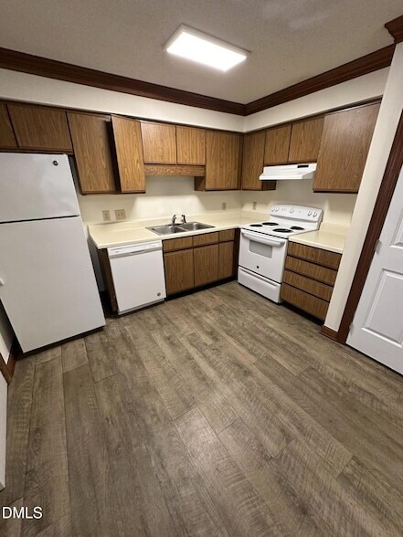 Foto del edificio - 3530 Ivy Commons Dr