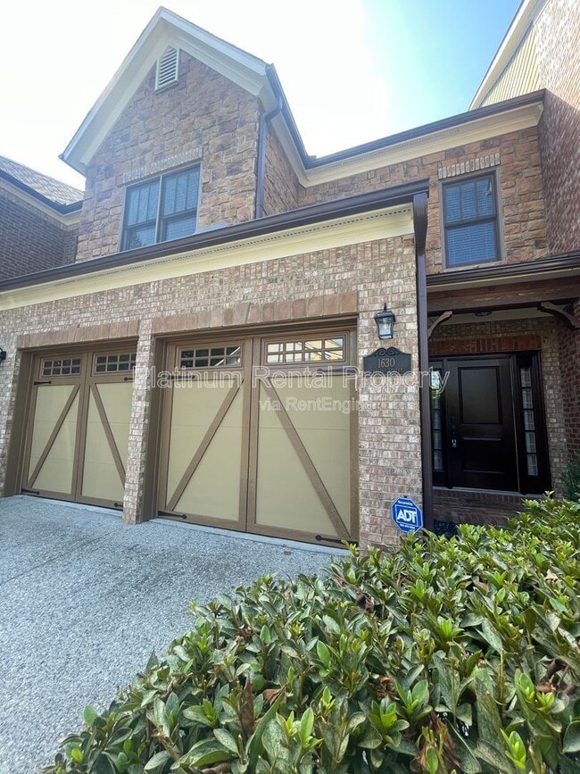 Building Photo - 1630 Chesil St