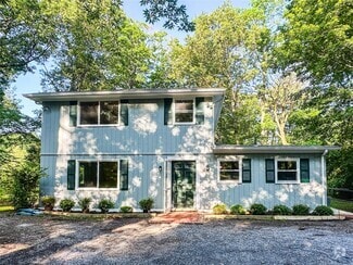 Building Photo - 49 Sandy Hill Rd