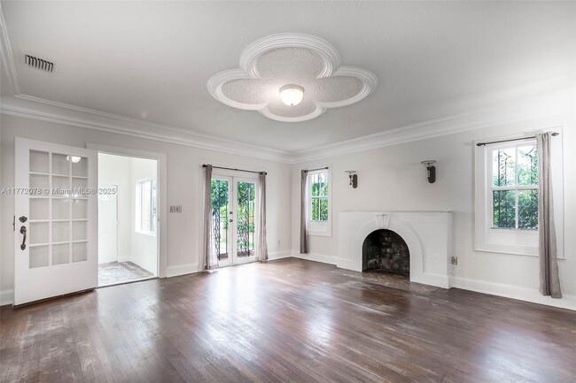 Foto del edificio - 1769 SW 24th Ter