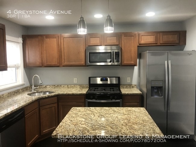 Building Photo - 4 Greystone Avenue