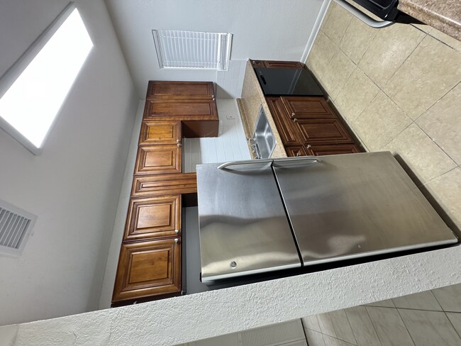 Foto del edificio - 2401 NW 2nd St