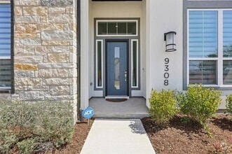 Building Photo - 9308 Rockmount Drive