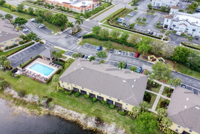 Building Photo - 9093 Gervais Cir