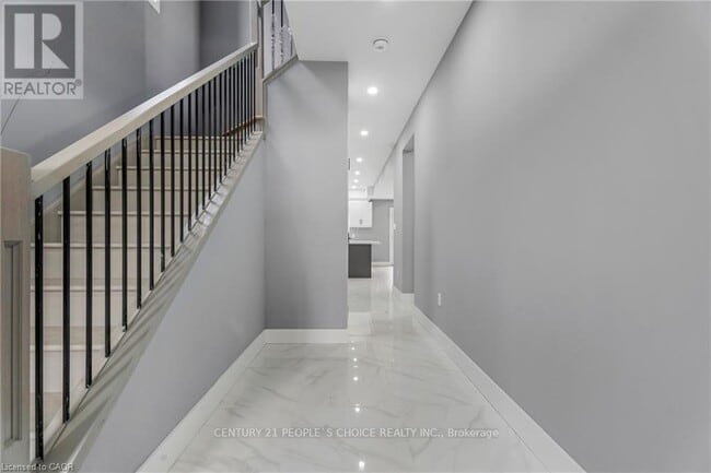 Building Photo - 84 Beland Ave N