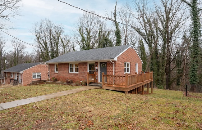 Building Photo - 412 Belvedere St