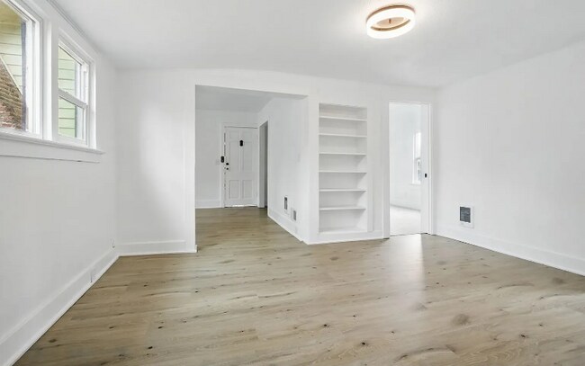 Foto del edificio - 2024 NE Highland St