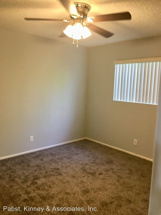 41524158 Howard Ave, Los Alamitos, CA 90720 Condo for Rent in Los