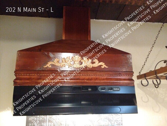 Foto del edificio - 202 N Main St