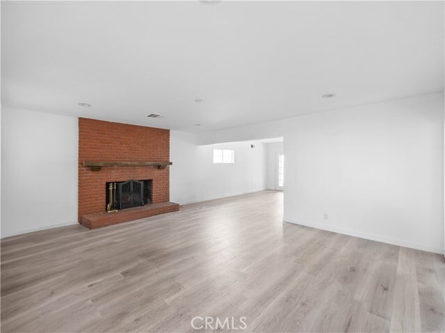 Foto principal - 14918 Wyandotte St