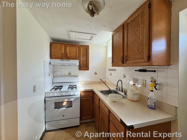 Photo - 10 Winter St Apartment