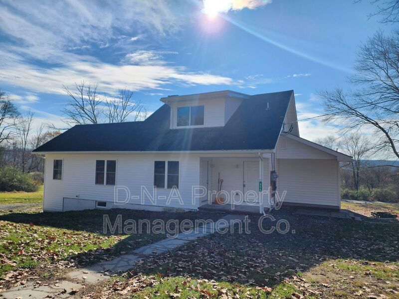 Foto principal - 324 Copper Ln