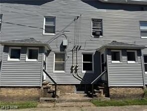 Building Photo - 2915 Roanoke Ave