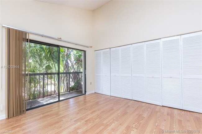 Foto del edificio - 2 br, 1.5 bath  - Dadeland Cove