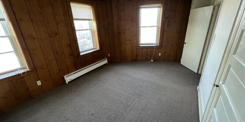 Primary Photo - 15 North Pine Street