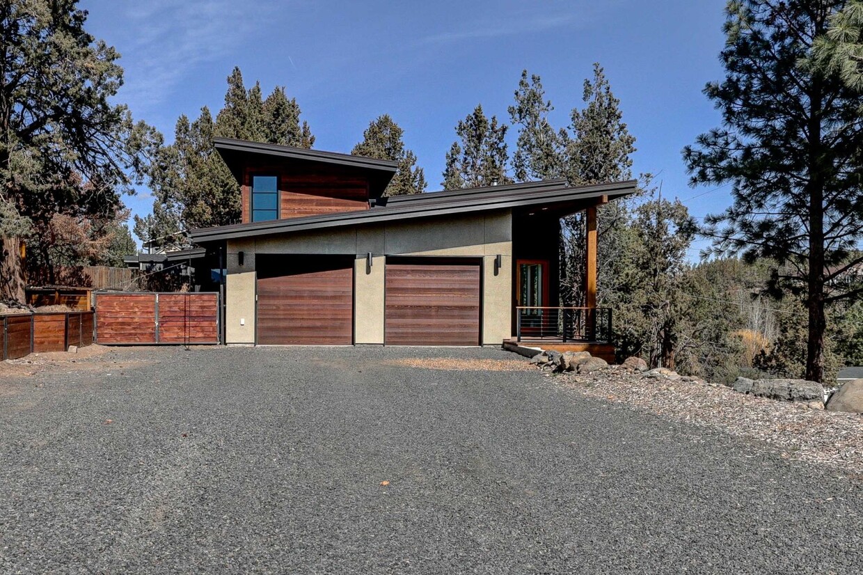 Foto principal - Gorgeous home close to downtown Tumalo