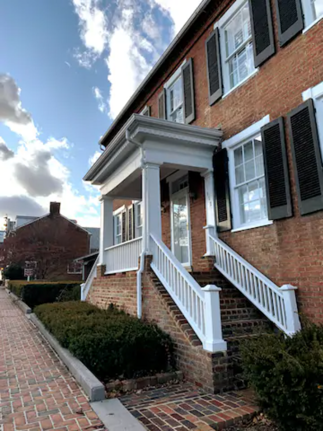 Building Photo - Abingdon Mansion