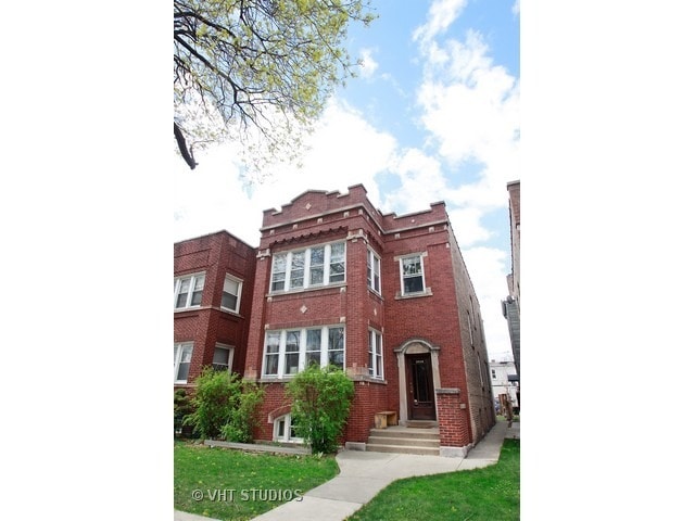 Building Photo - 2958 N Harding Ave