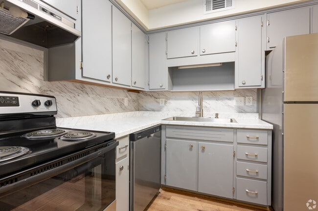 Building Photo - Oak Grove Village Apartments