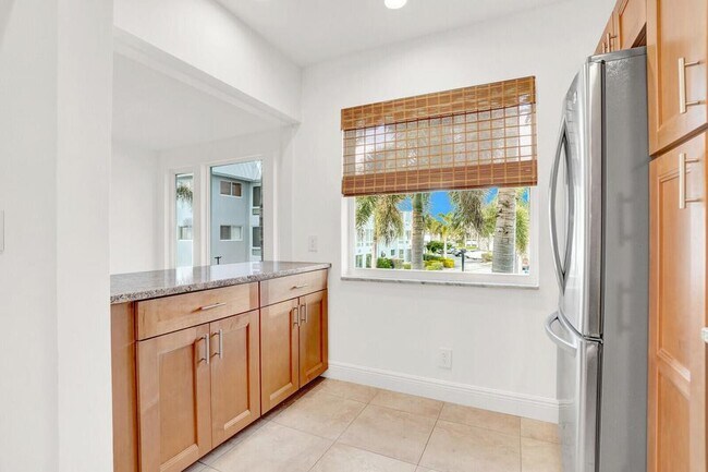 Foto del edificio - 32 Colonial Club Dr