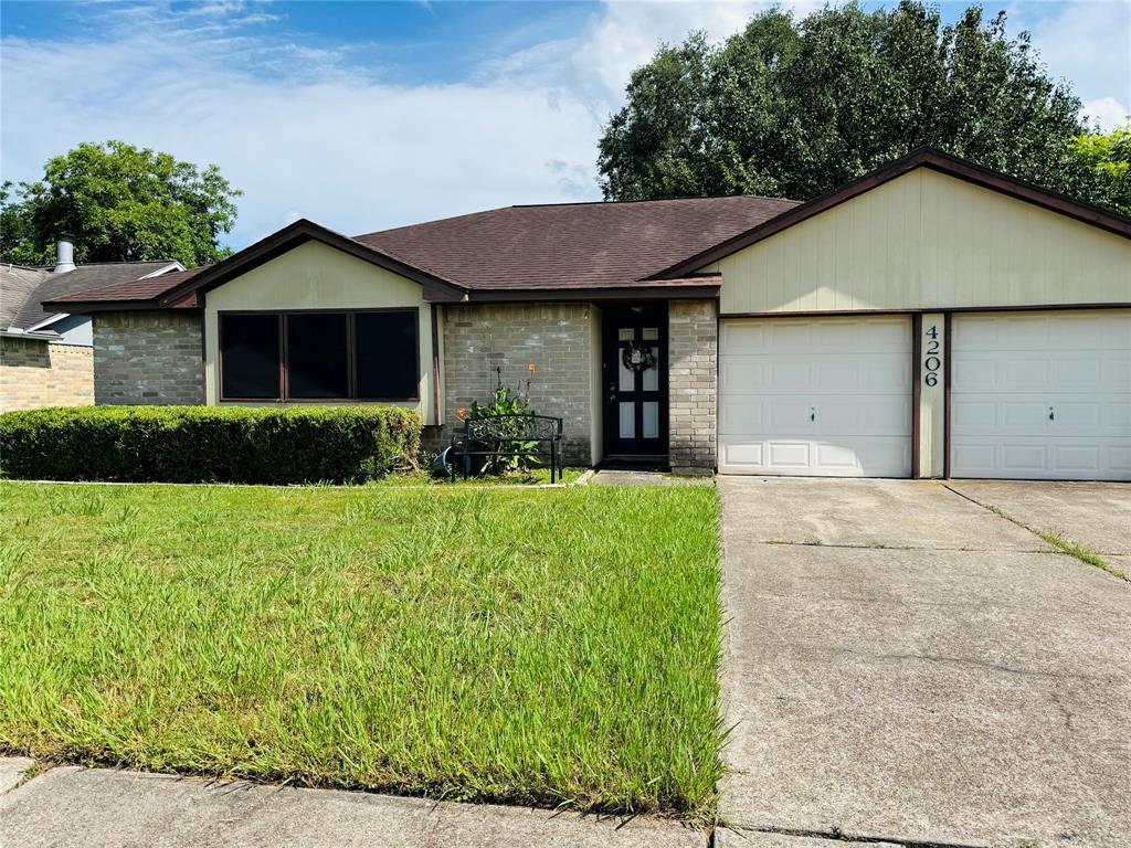 Foto principal - 4206 Sequoia St