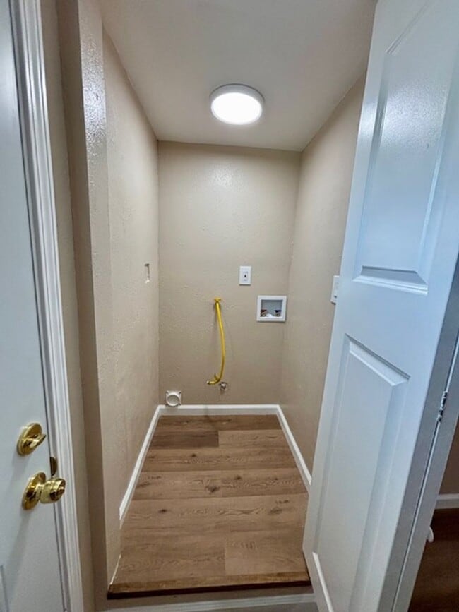 Foto del edificio - 4 bed 2 bath House in San Pablo -- AVAILAB...