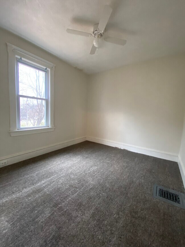Building Photo - 7919 Korman Ave