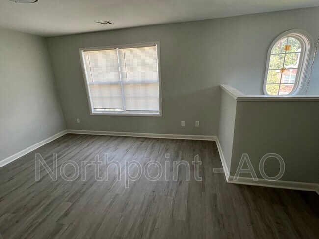 Building Photo - 4299 Notting Hill Dr SW