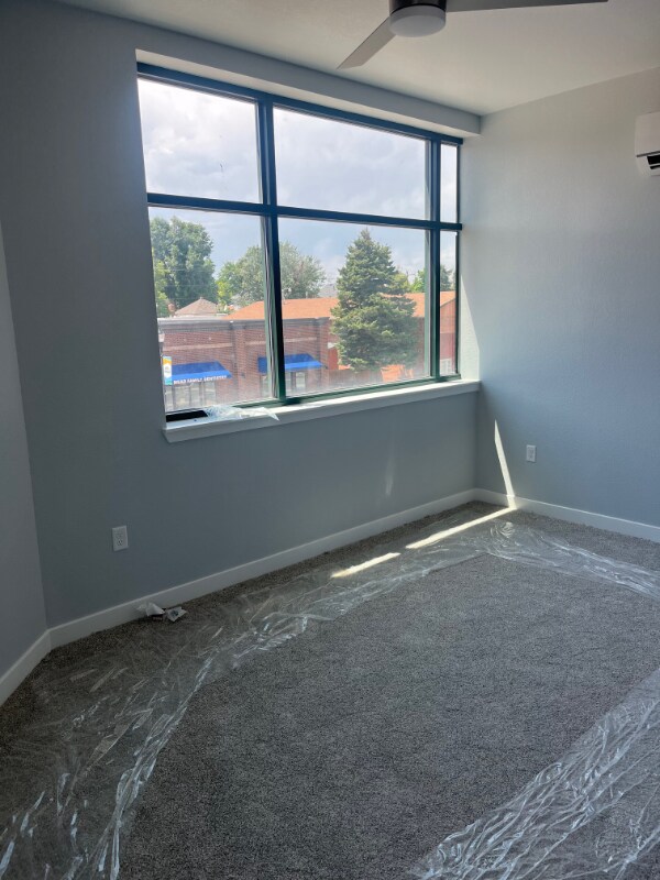 Foto del edificio - 234 S Main St