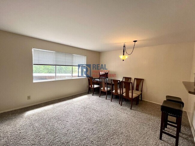 Foto del edificio - 2902 Airport Rd