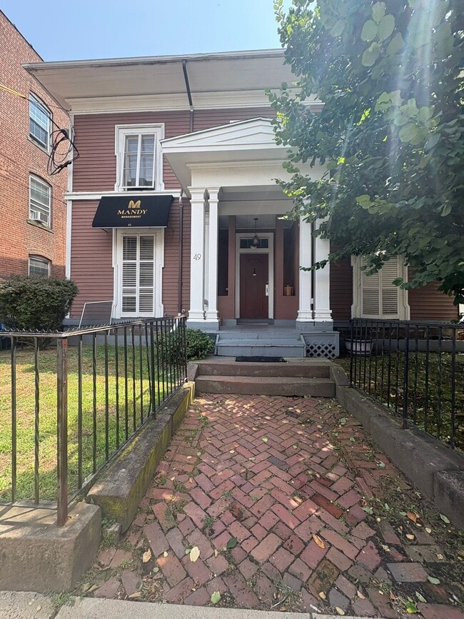 Building Photo - 49 Warren St
