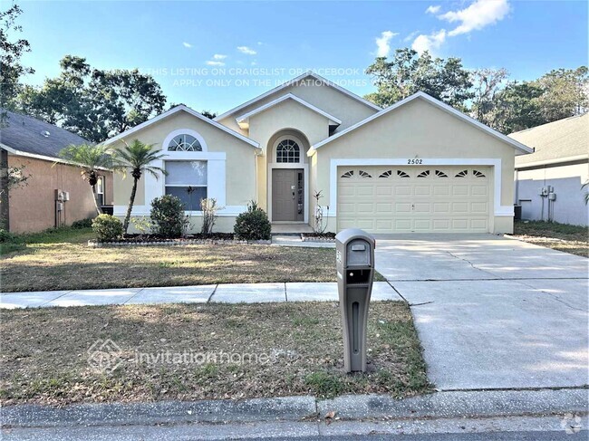 Building Photo - 2502 Clareside Dr